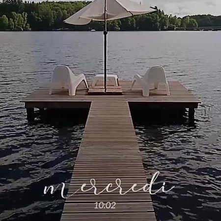 Ma Cabane Au Bord Du Lac Neuvic  المظهر الخارجي الصورة